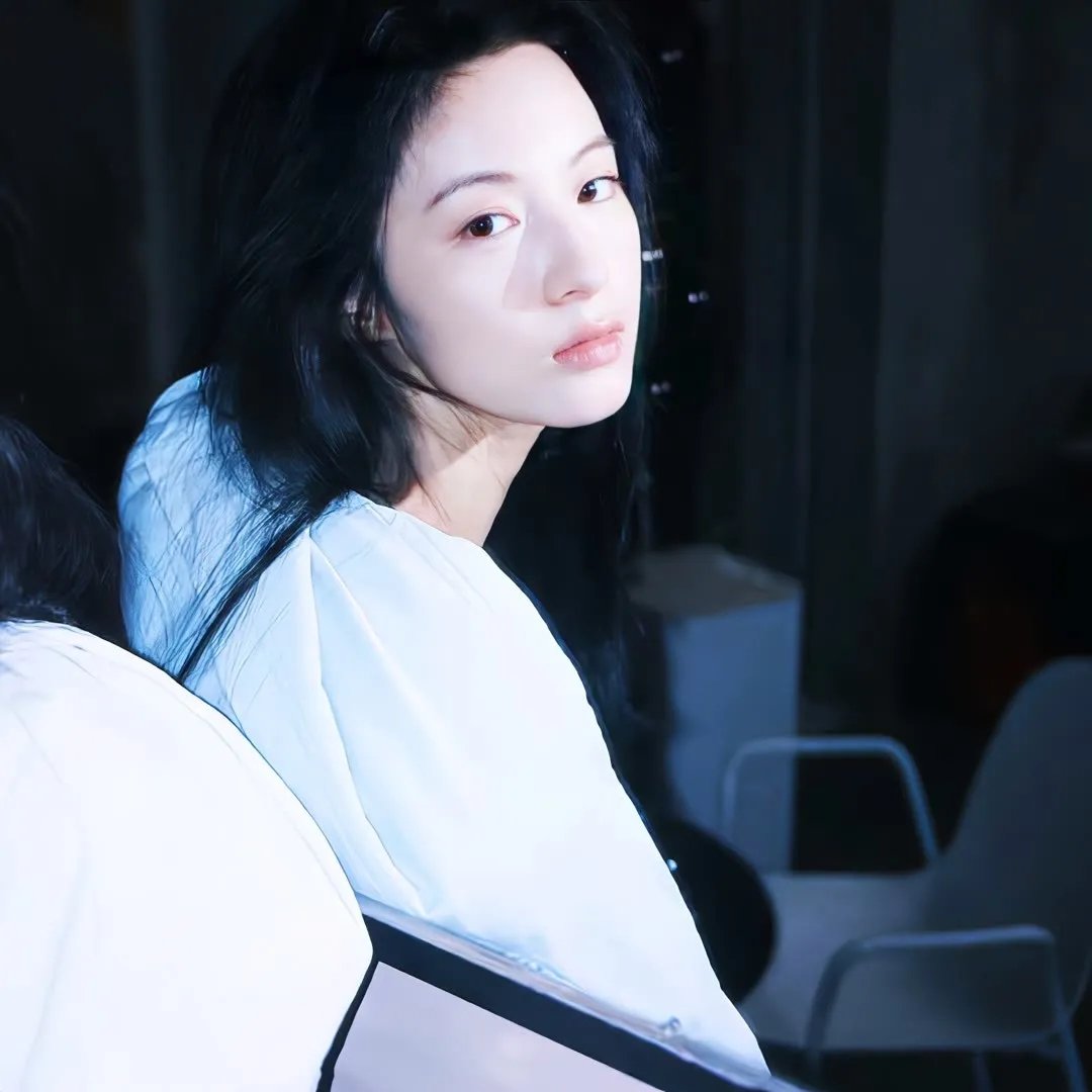 樱子小姐的脚下埋着尸体
